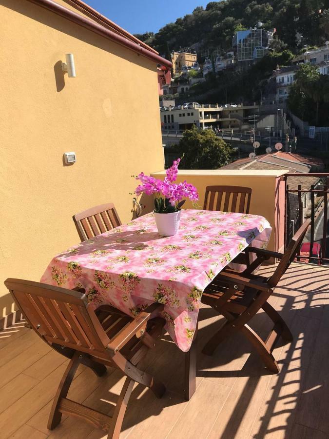 Iriss Acomodação com café da manhã Taormina Exterior foto